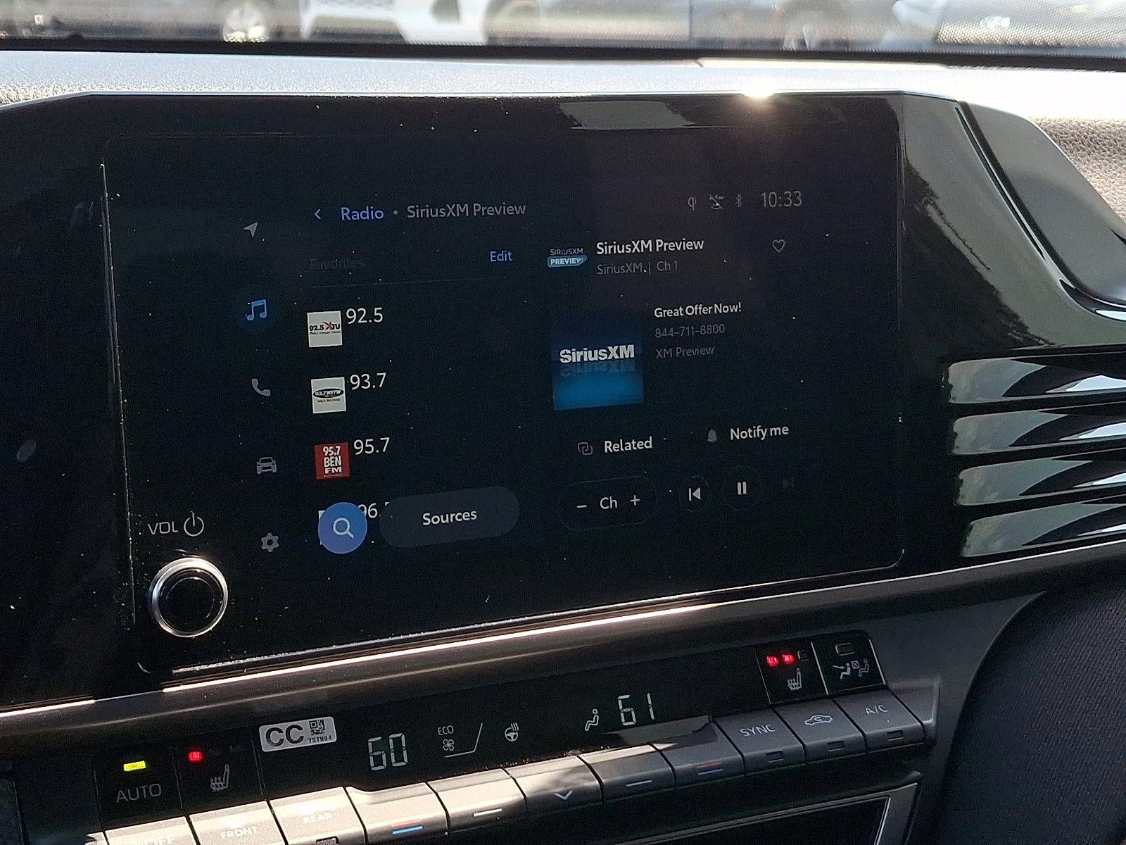 2025 Toyota Camry LE AWD (Natl)
