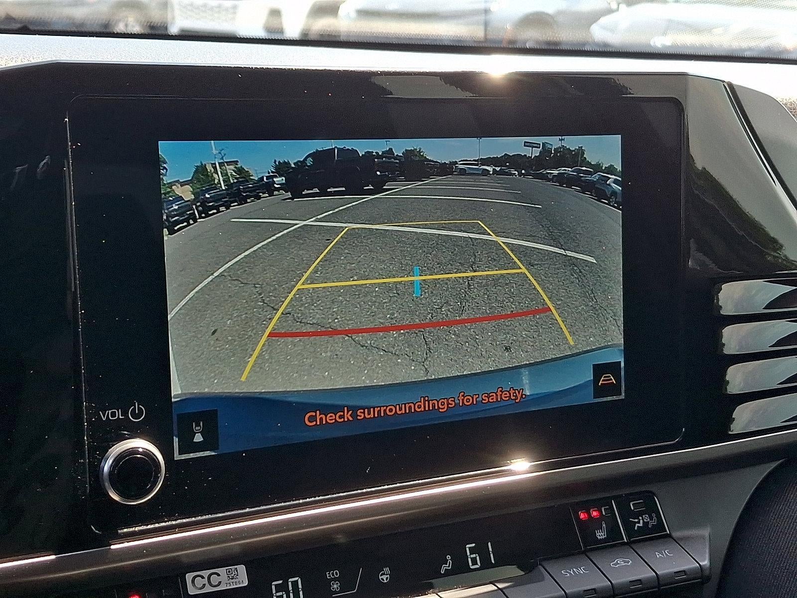 2025 Toyota Camry LE AWD (Natl)