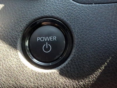 2025 Toyota Camry LE AWD (Natl)