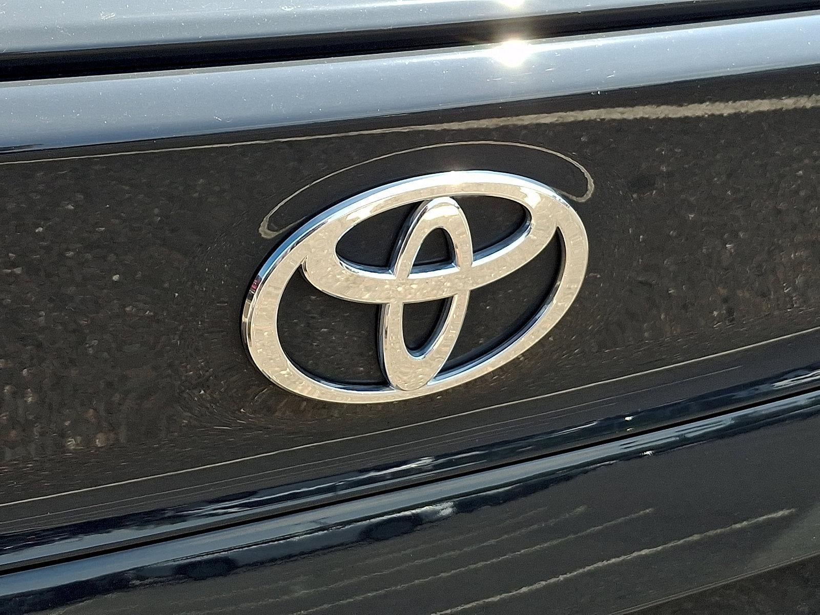 2025 Toyota Camry LE AWD (Natl)