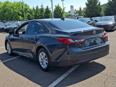 2025 Toyota Camry LE AWD (Natl)