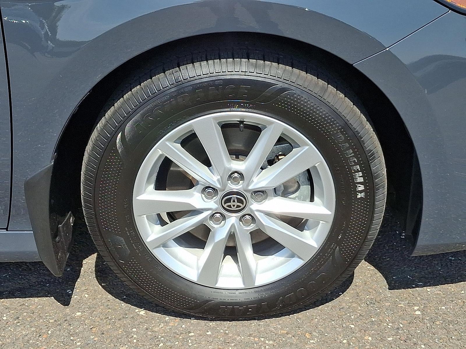 2025 Toyota Camry LE AWD (Natl)