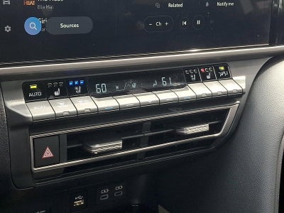 2025 Toyota Camry XSE AWD (Natl)