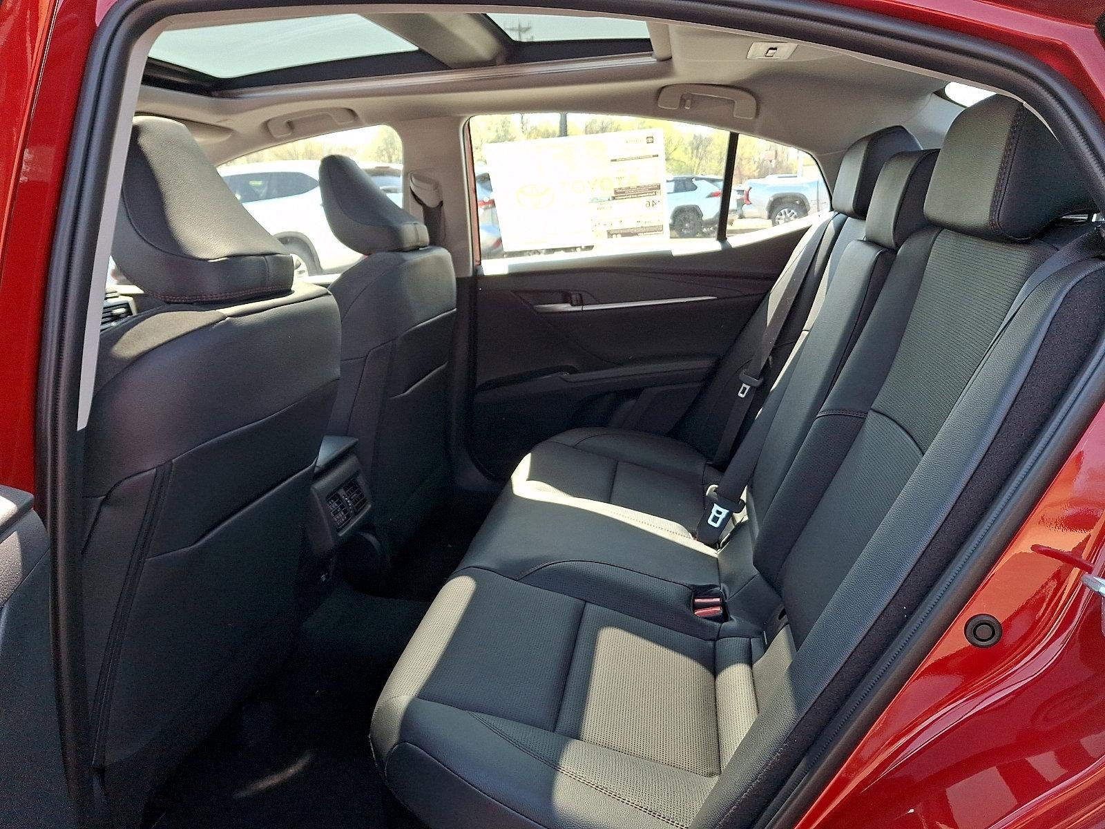 2026 Toyota Camry XLE AWD (Natl)
