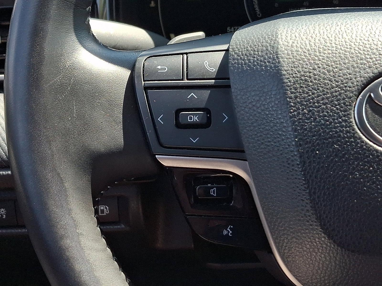 2025 Toyota Camry SE AWD (Natl)