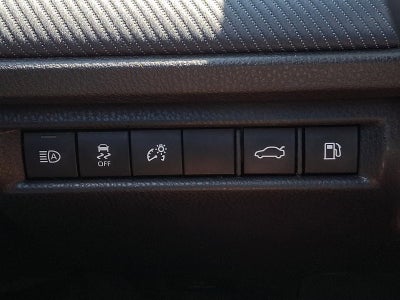 2025 Toyota Camry SE AWD (Natl)