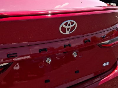 2025 Toyota Camry SE AWD (Natl)