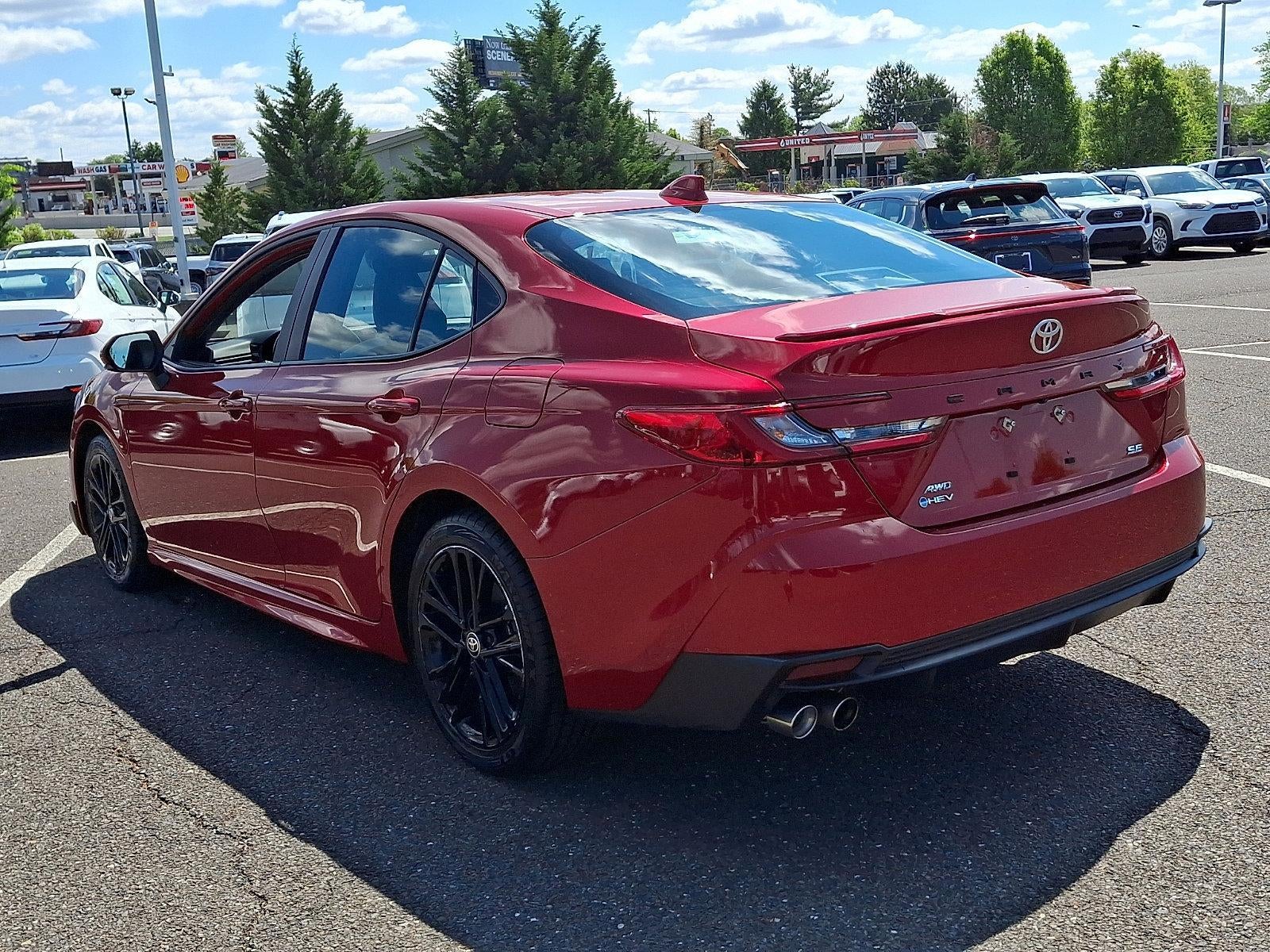 2025 Toyota Camry SE AWD (Natl)