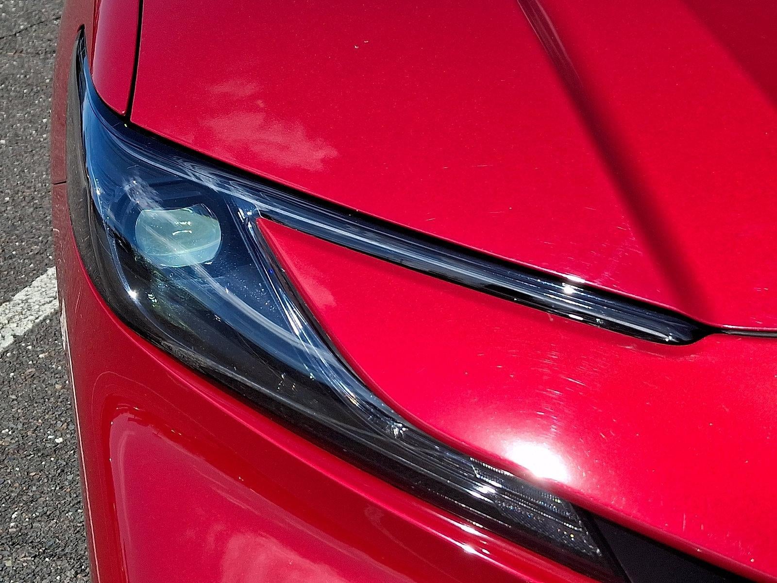 2025 Toyota Camry SE AWD (Natl)