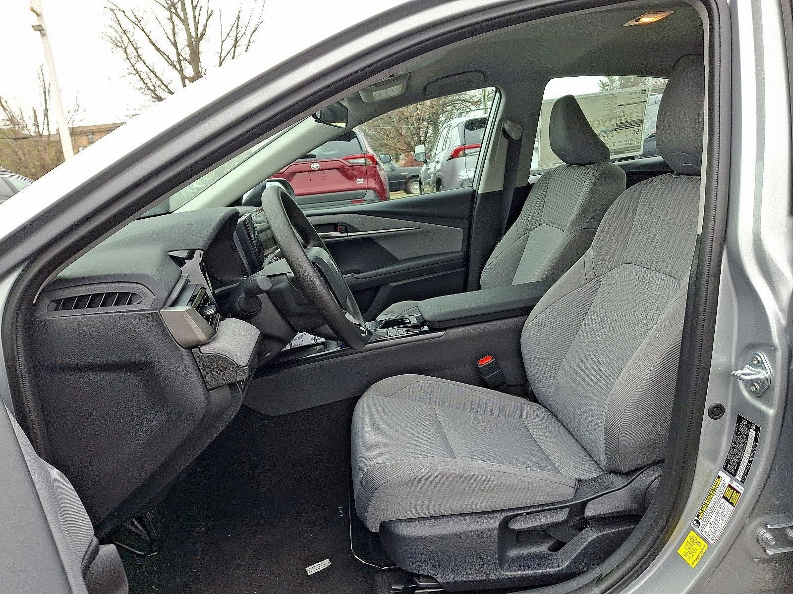 2026 Toyota Camry LE AWD (Natl)