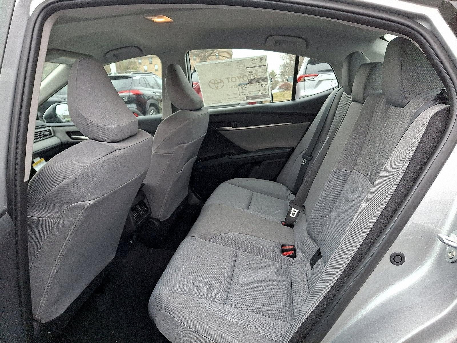 2026 Toyota Camry LE AWD (Natl)