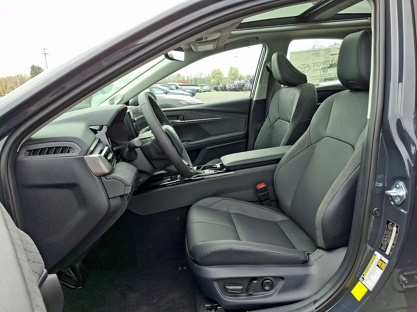 2026 Toyota Camry XLE AWD (Natl)