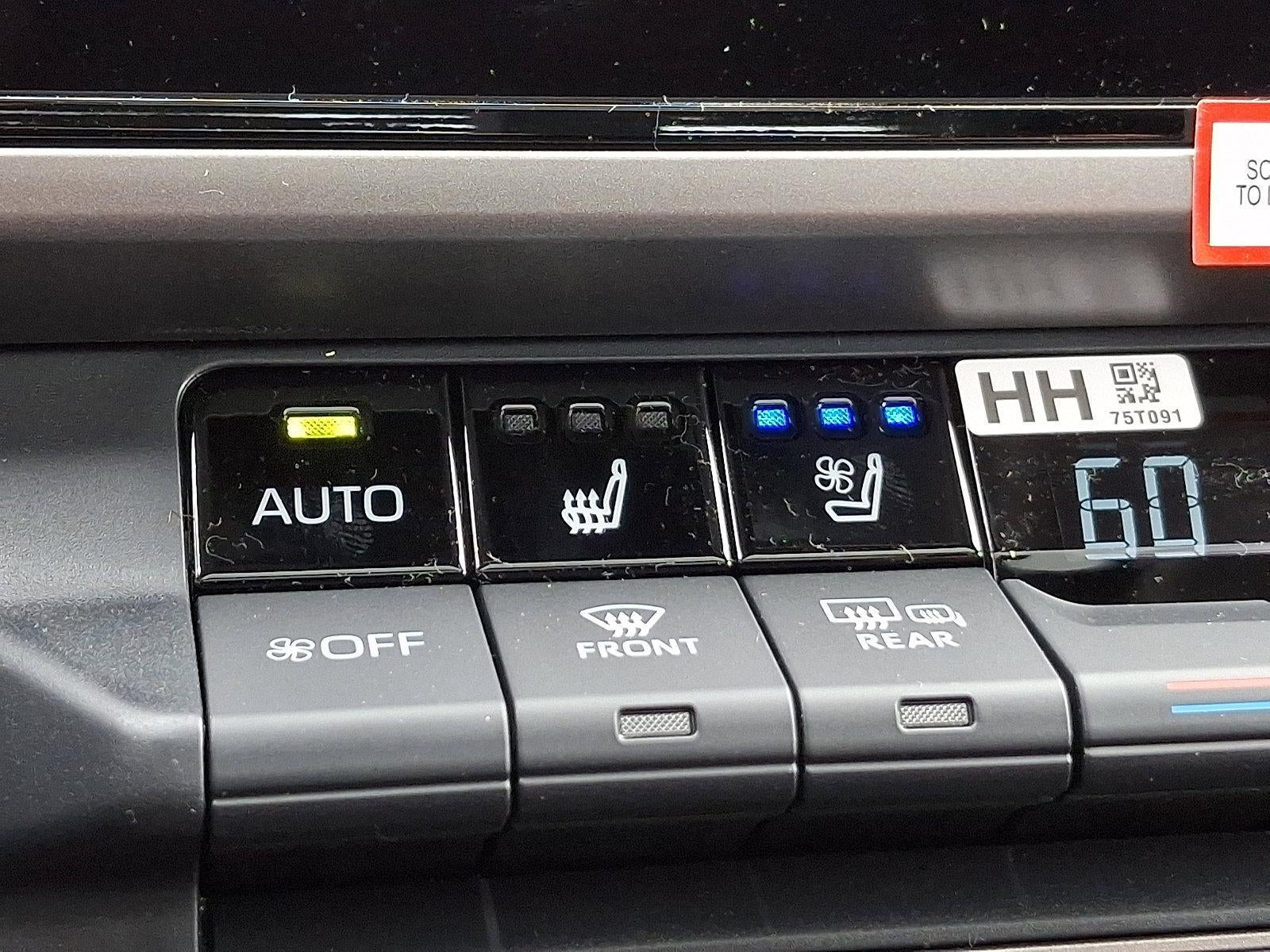 2026 Toyota Camry XLE AWD (Natl)