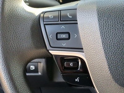 2025 Toyota Camry LE AWD (Natl)