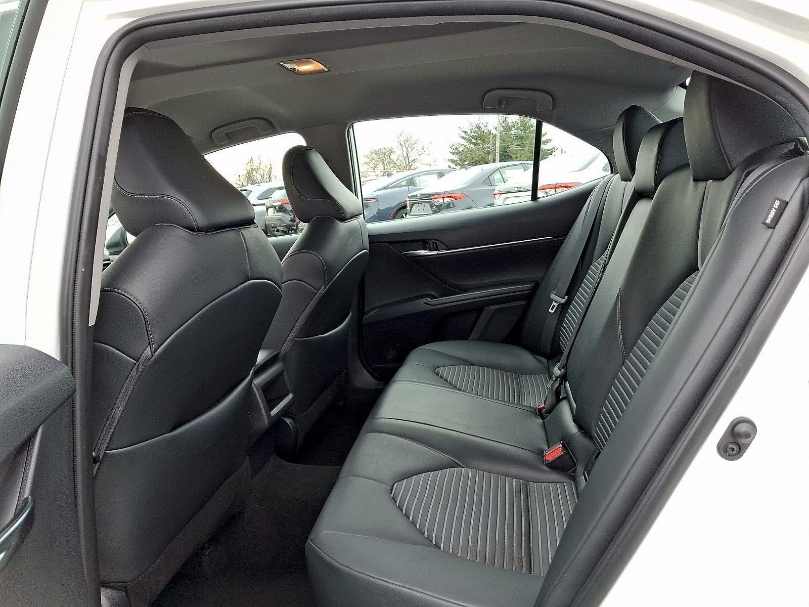 2024 Toyota Camry SE Auto (SE)