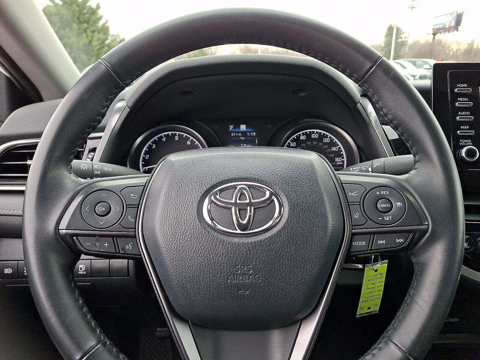 2024 Toyota Camry SE Auto (SE)