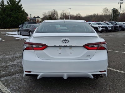 2024 Toyota Camry SE Auto (SE)