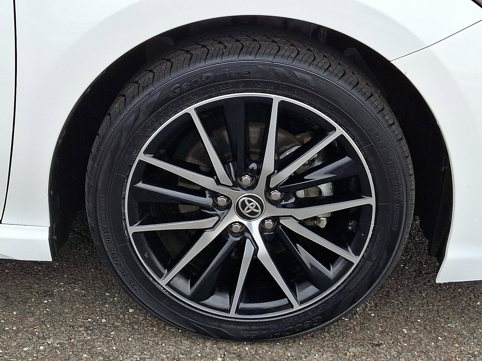 2024 Toyota Camry SE Auto (SE)