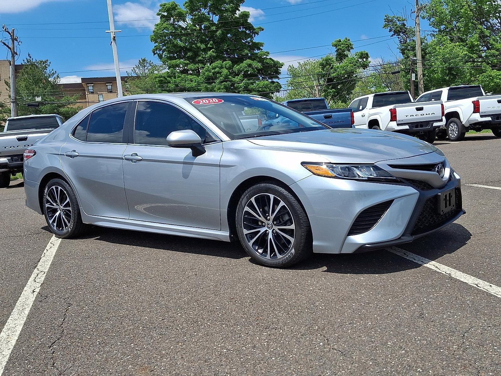 2020 Toyota Camry SE Auto AWD (Natl)