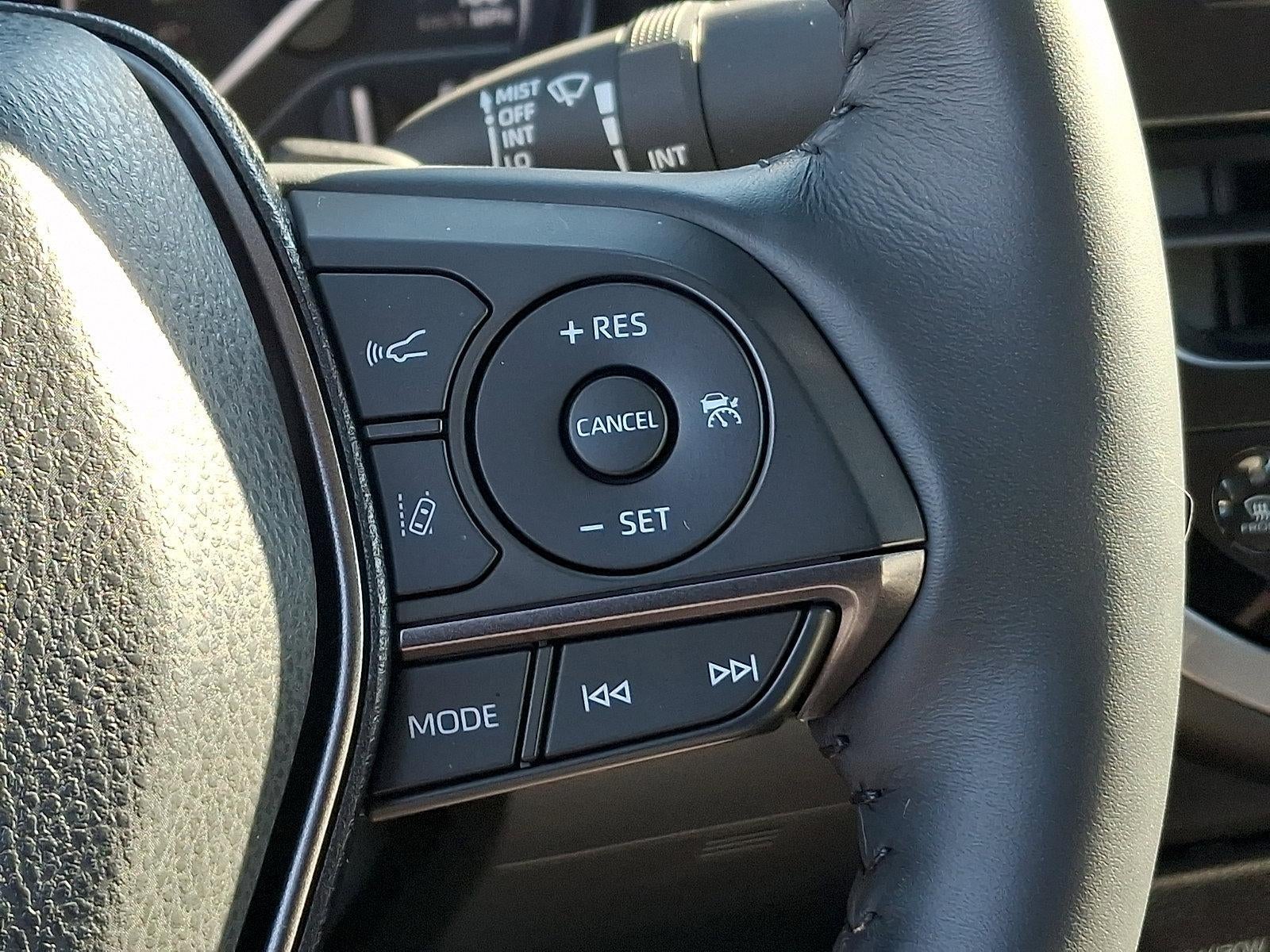 2024 Toyota Camry Hybrid SE CVT (Natl)