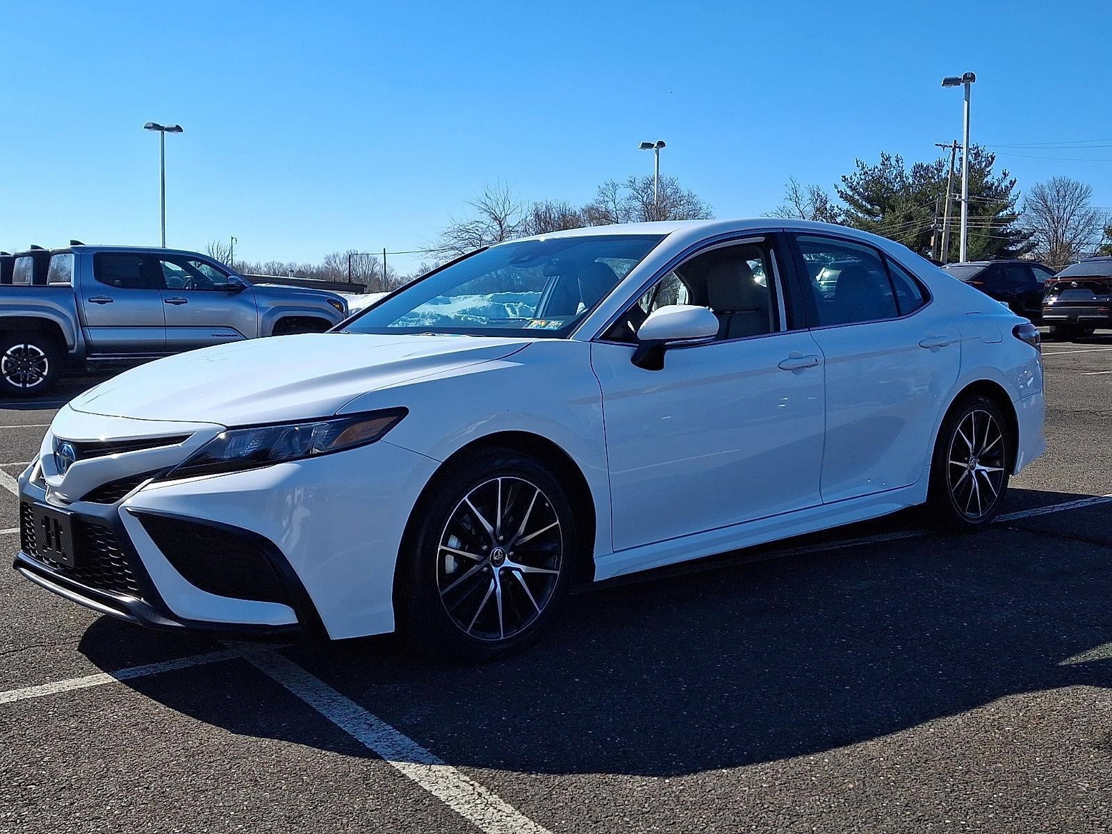 2024 Toyota Camry Hybrid SE CVT (Natl)