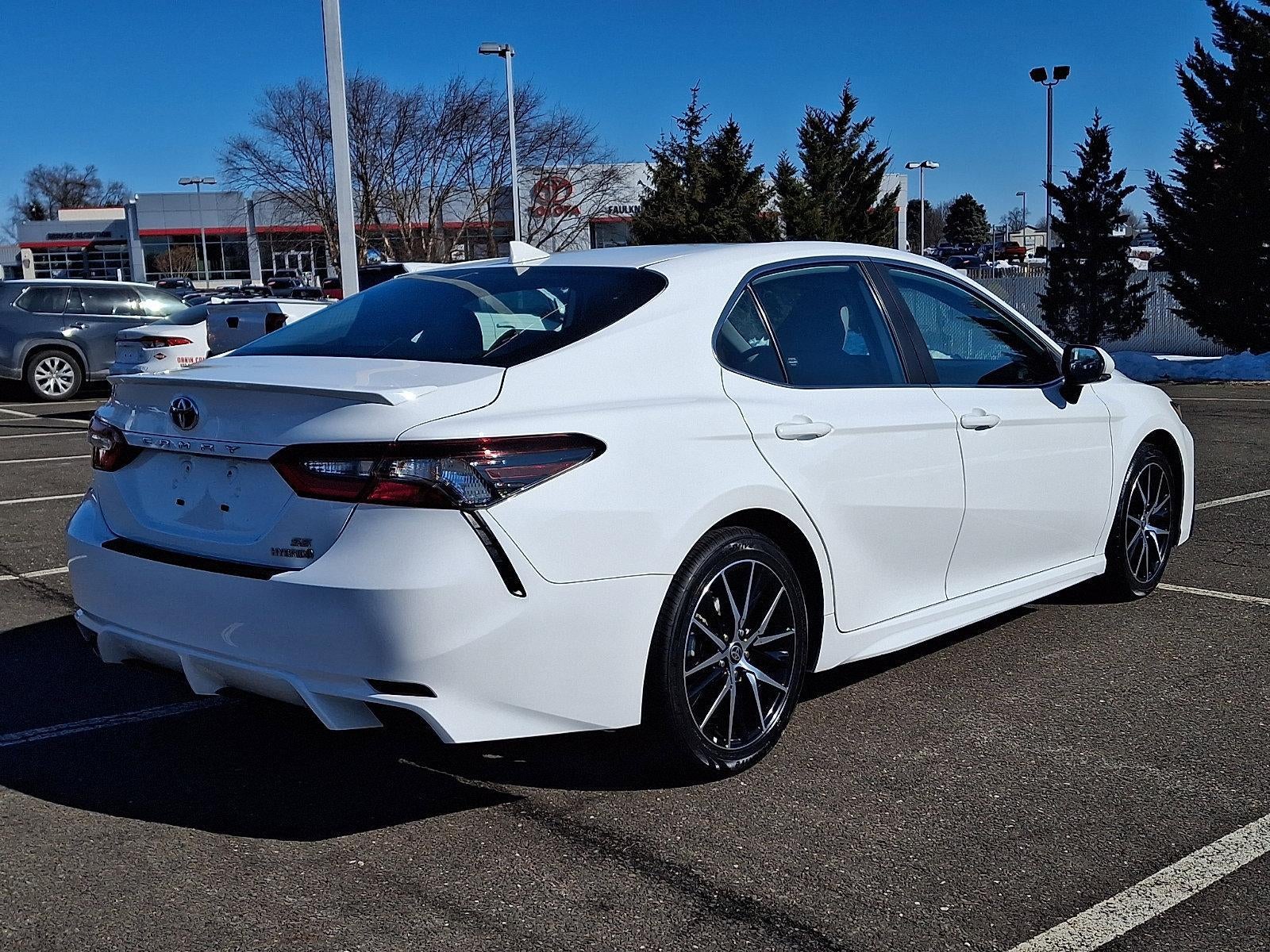 2024 Toyota Camry Hybrid SE CVT (Natl)