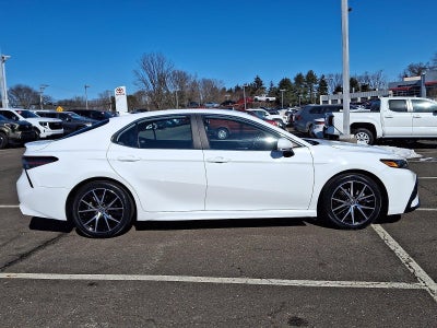 2024 Toyota Camry Hybrid SE CVT (Natl)