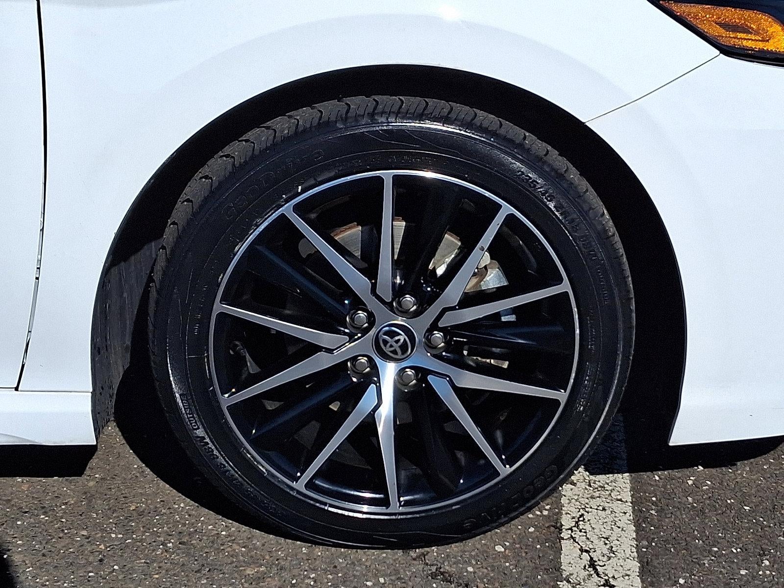 2024 Toyota Camry Hybrid SE CVT (Natl)