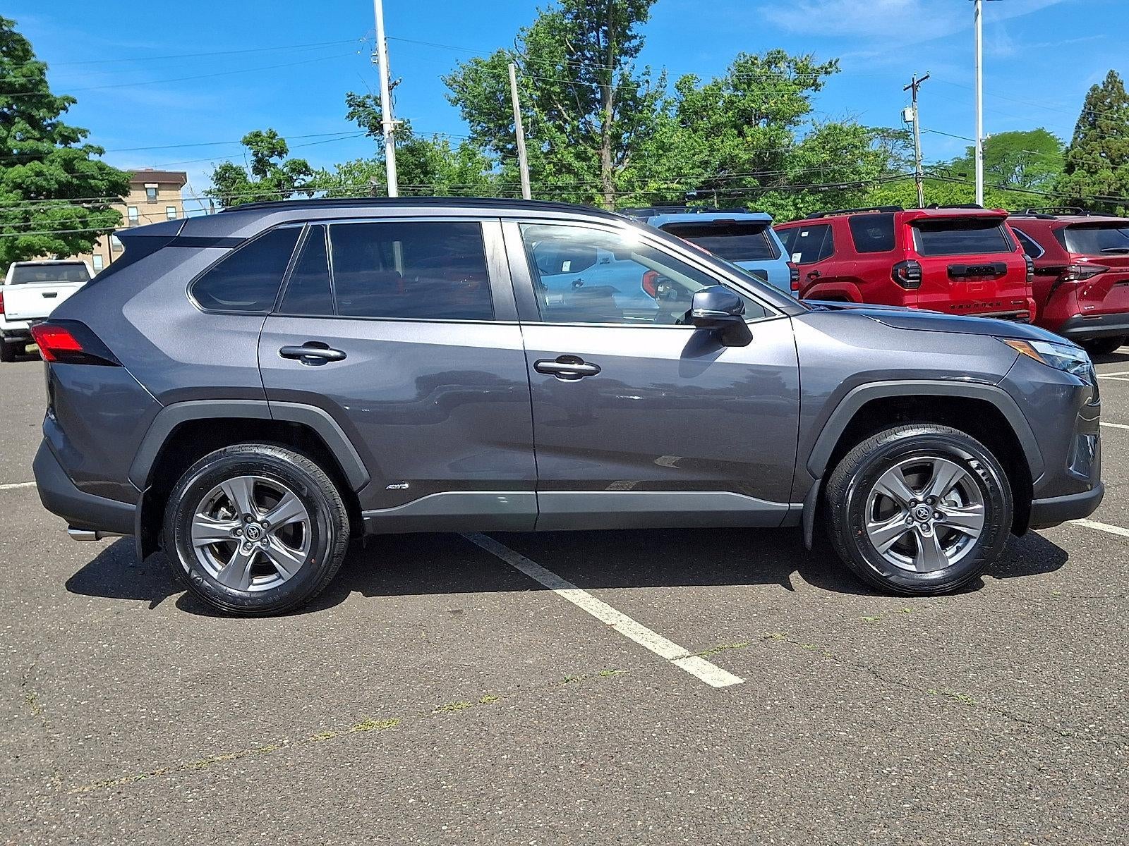 2024 Toyota RAV4 Hybrid XLE AWD (Natl)