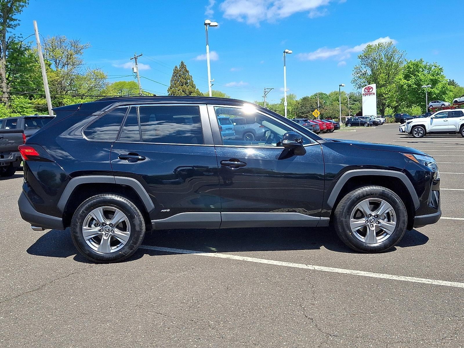 2024 Toyota RAV4 Hybrid XLE AWD (Natl)
