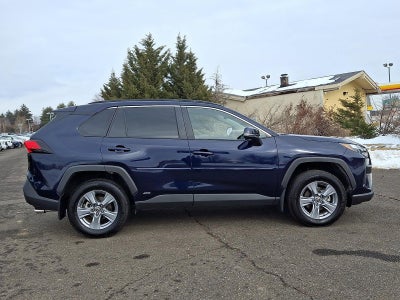 2025 Toyota RAV4 Hybrid XLE AWD (Natl)