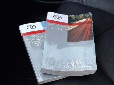 2024 Toyota Grand Highlander Limited AWD (Natl)