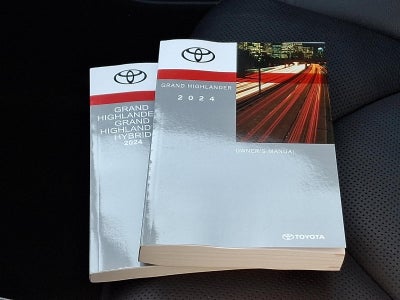 2024 Toyota Grand Highlander Limited AWD (Natl)