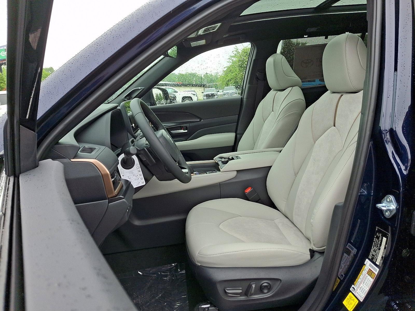 2026 Toyota Grand Highlander Hybrid MAX Platinum AWD (Natl)