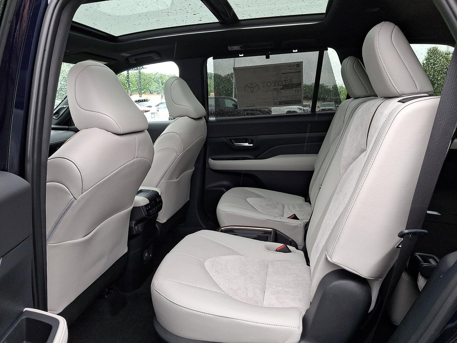2026 Toyota Grand Highlander Hybrid MAX Platinum AWD (Natl)