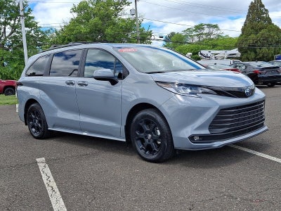 2025 Toyota Sienna Woodland Edition AWD 7-Passenger (Natl)