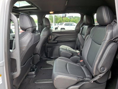 2025 Toyota Sienna Woodland Edition AWD 7-Passenger (Natl)