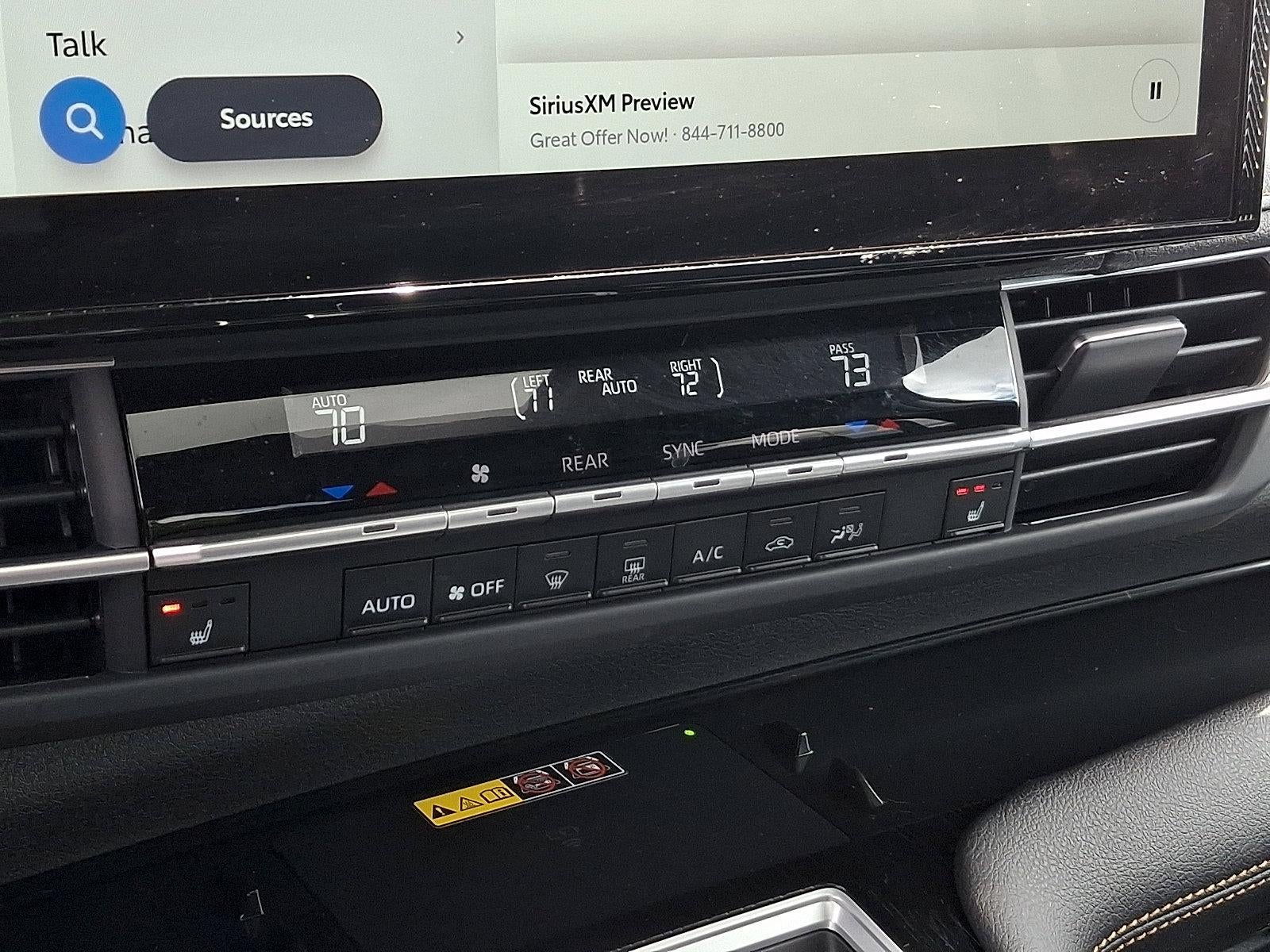 2025 Toyota Sienna Woodland Edition AWD 7-Passenger (Natl)