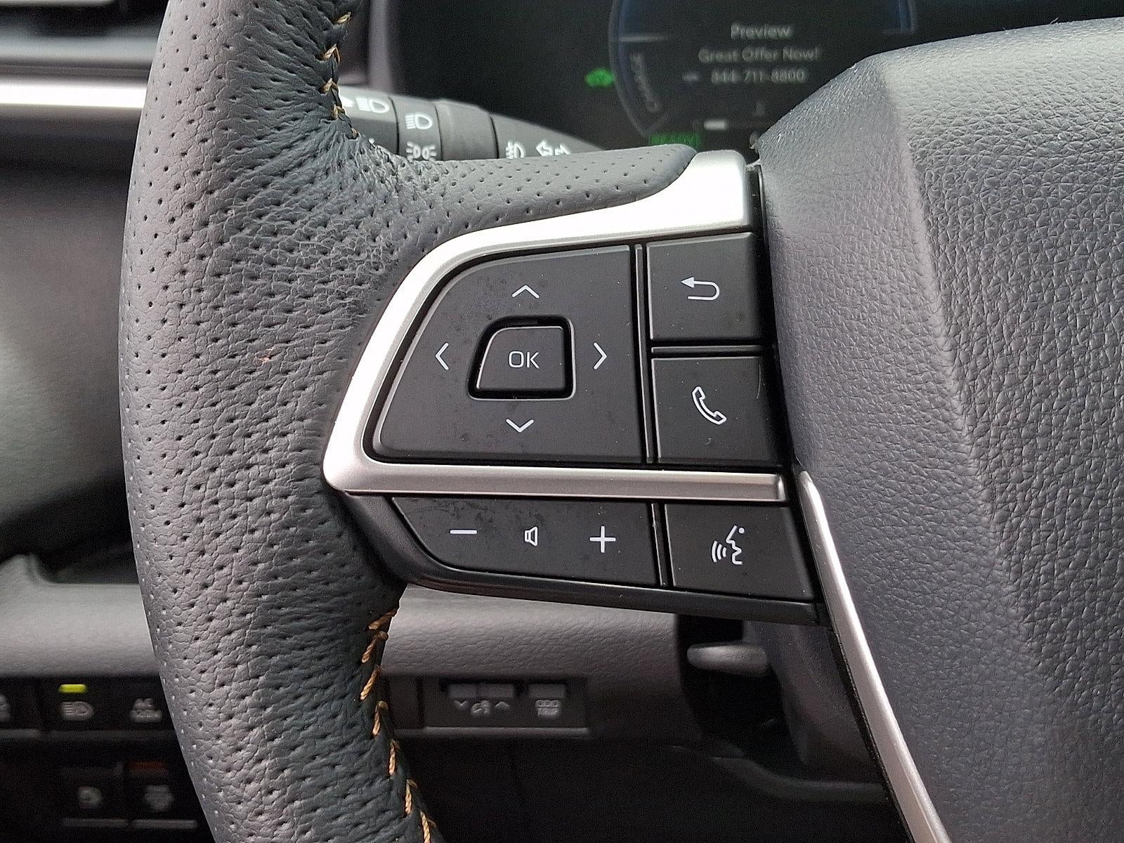 2025 Toyota Sienna Woodland Edition AWD 7-Passenger (Natl)