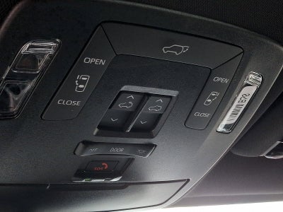 2025 Toyota Sienna Woodland Edition AWD 7-Passenger (Natl)