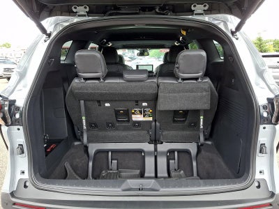 2025 Toyota Sienna Woodland Edition AWD 7-Passenger (Natl)