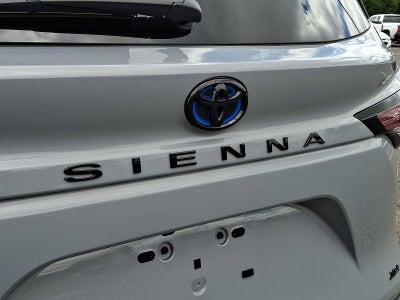 2025 Toyota Sienna Woodland Edition AWD 7-Passenger (Natl)