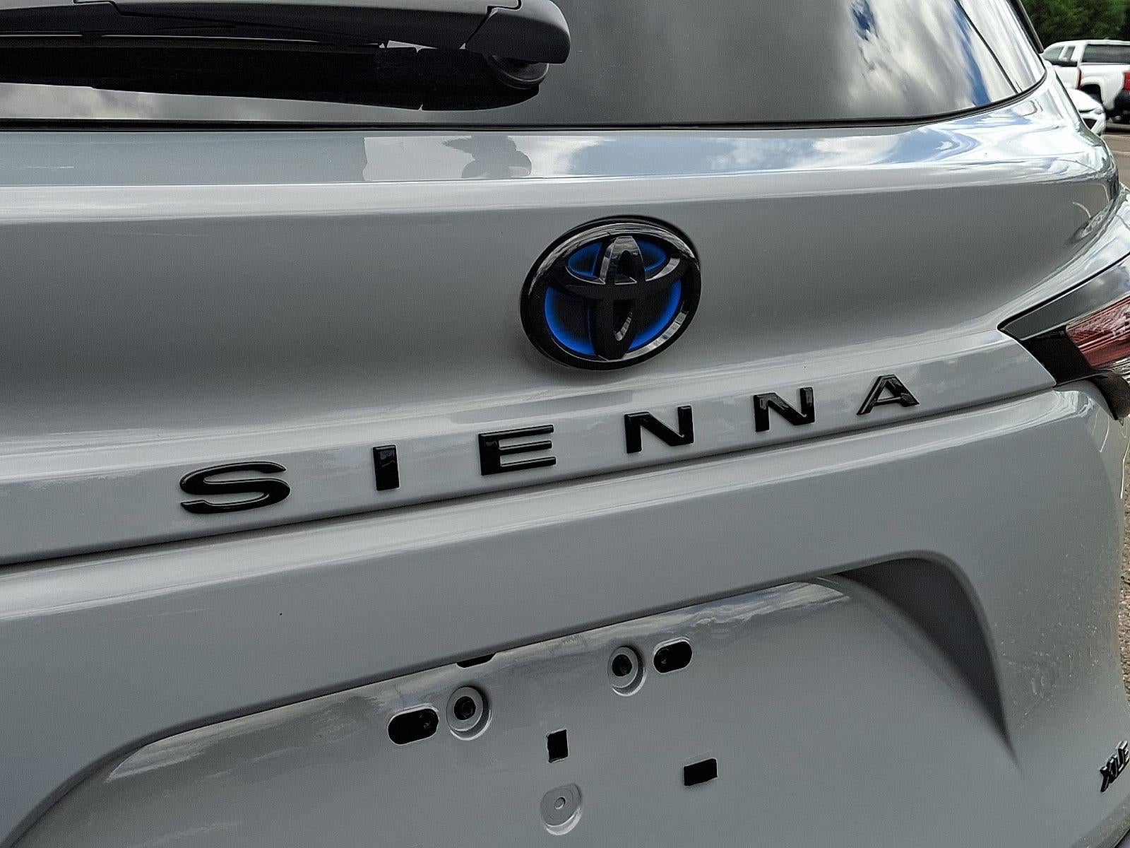 2025 Toyota Sienna Woodland Edition AWD 7-Passenger (Natl)