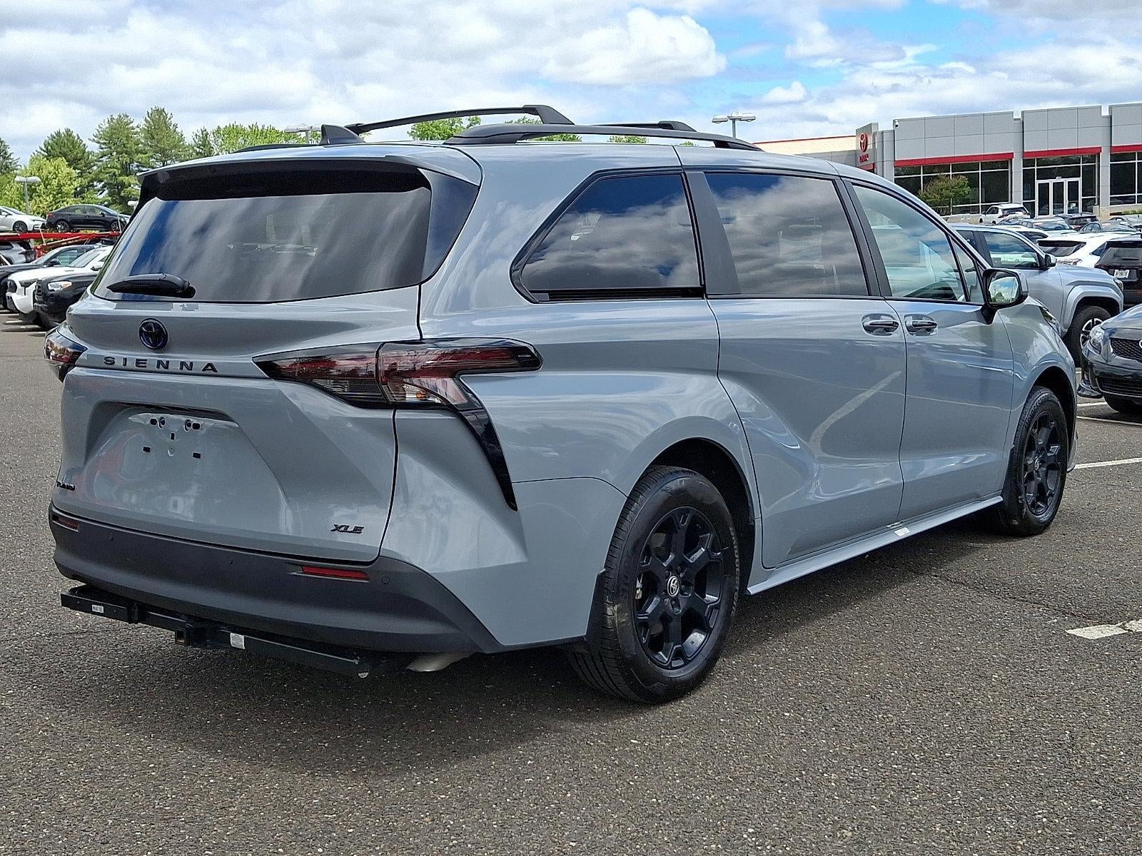 2025 Toyota Sienna Woodland Edition AWD 7-Passenger (Natl)