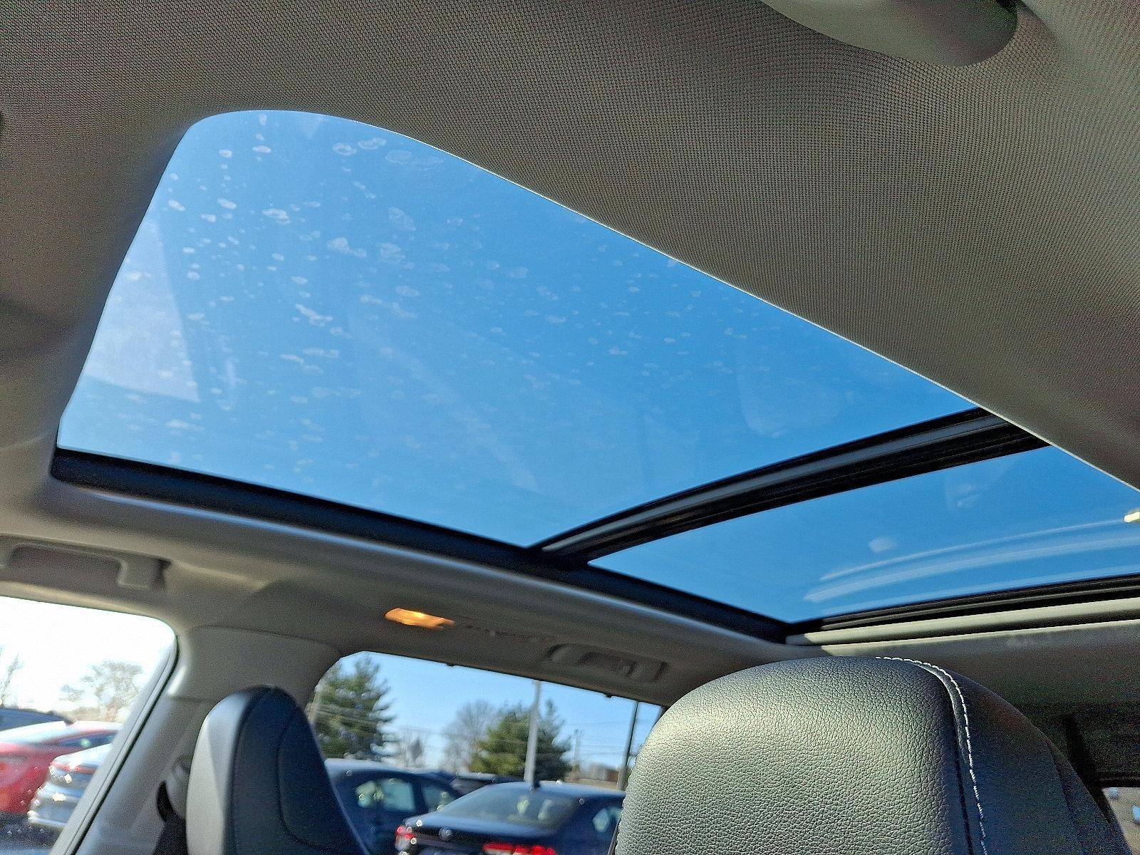 2024 Toyota Highlander Hybrid Platinum AWD (Natl)