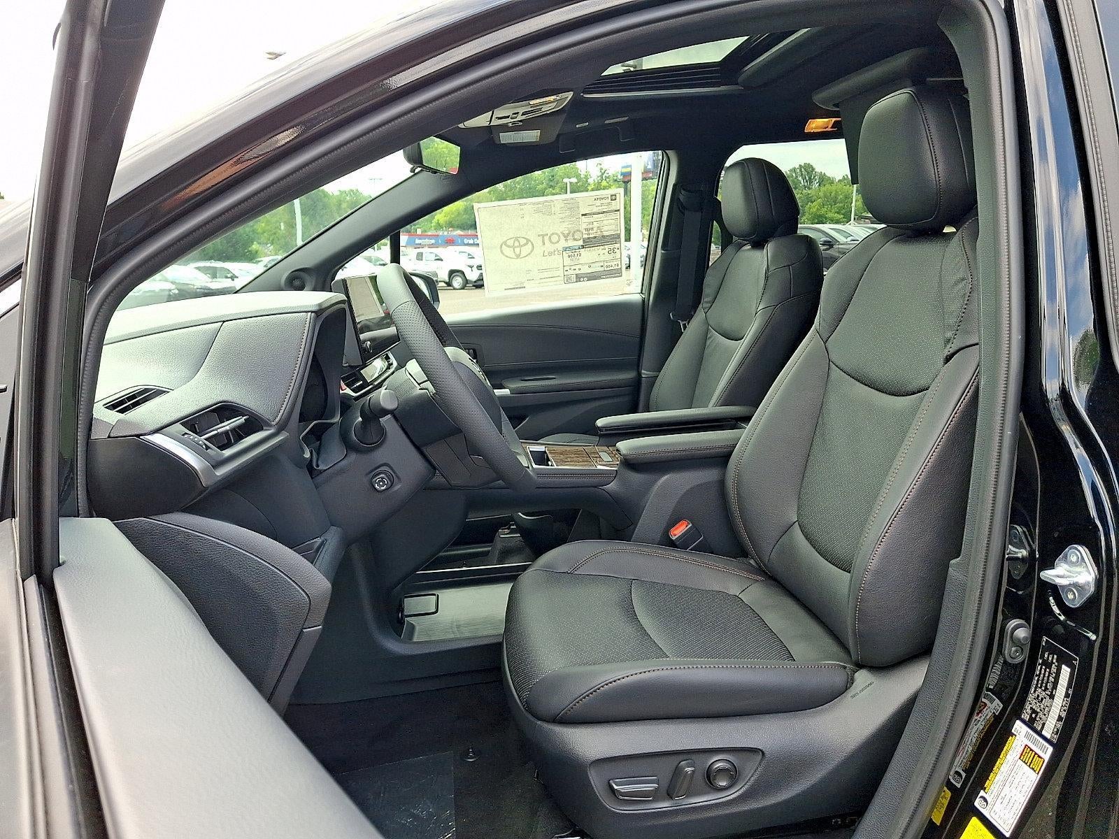 2026 Toyota Sienna Platinum AWD 7-Passenger (GS)