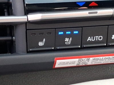 2026 Toyota Sienna Platinum AWD 7-Passenger (GS)
