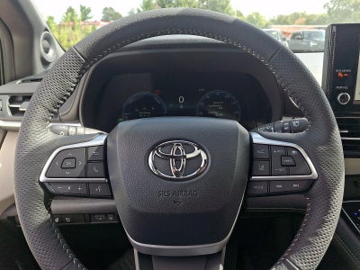 2026 Toyota Sienna Platinum AWD 7-Passenger (GS)