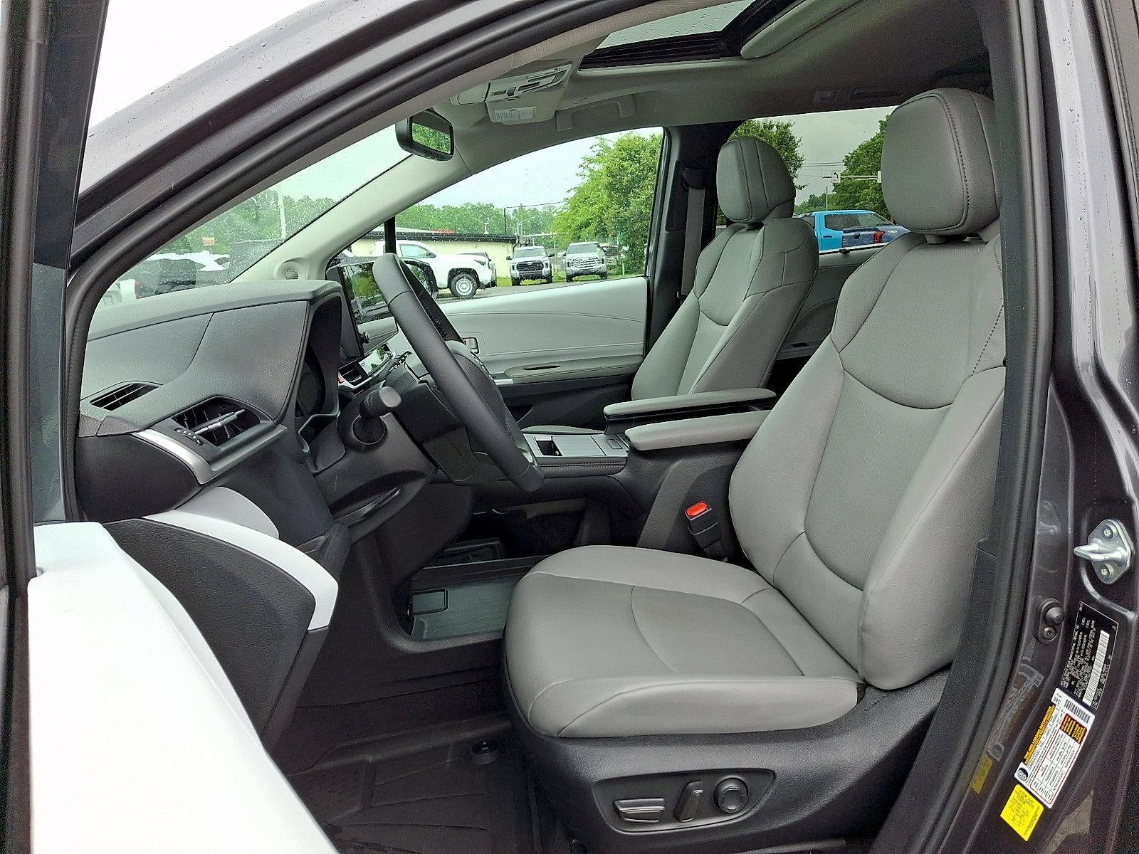 2025 Toyota Sienna XLE AWD 7-Passenger (Natl)