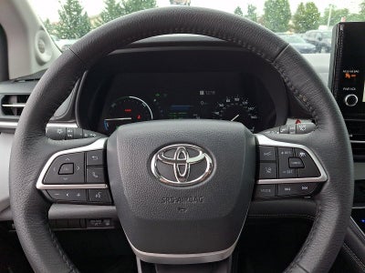 2025 Toyota Sienna XLE AWD 7-Passenger (Natl)